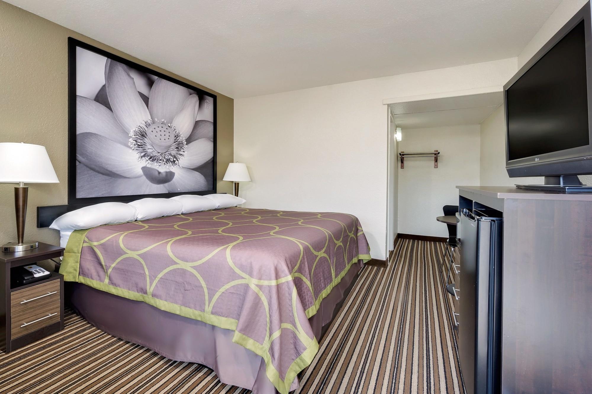 Super 8 By Wyndham 2*