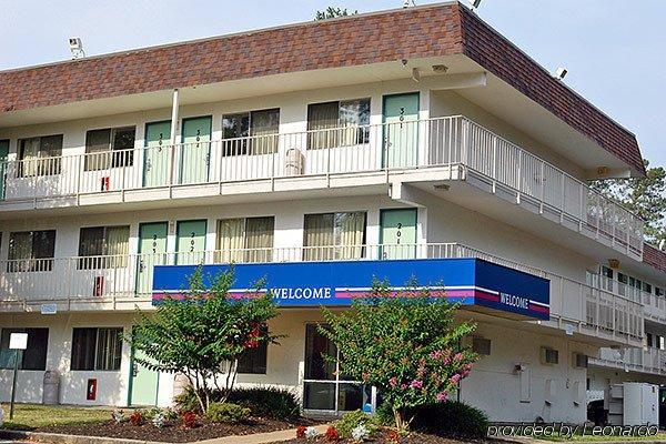 Super 8 By Wyndham