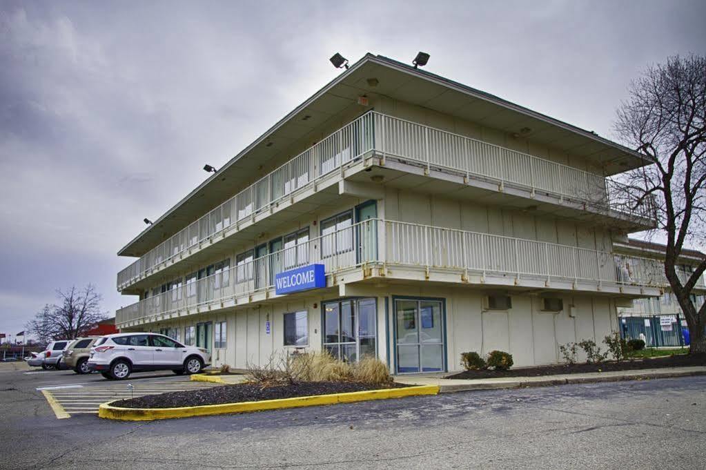 Super 8 By Wyndham Hotel Florence
